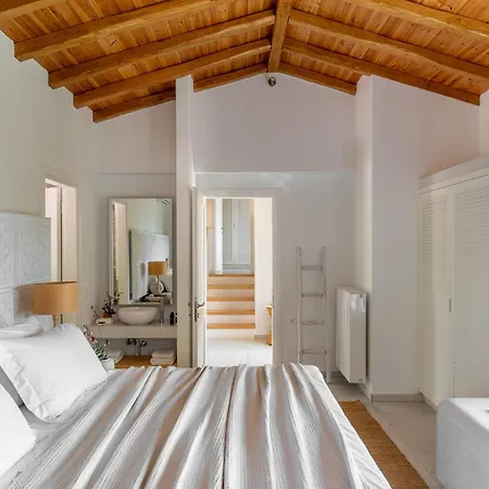 King Size Villa Kolios